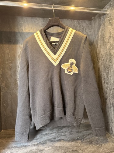Authentic gucci bee neck - gucci,